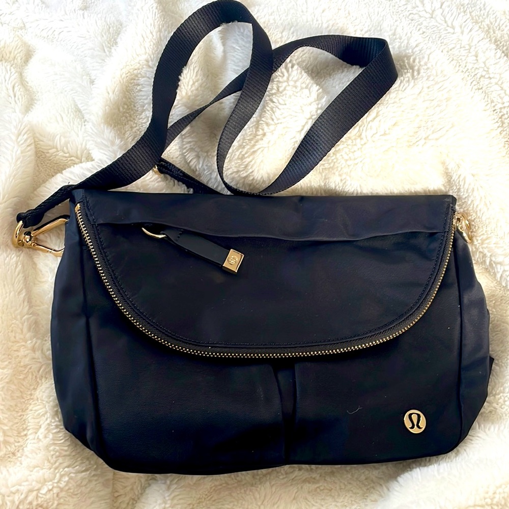 Lululemon all night festival bag